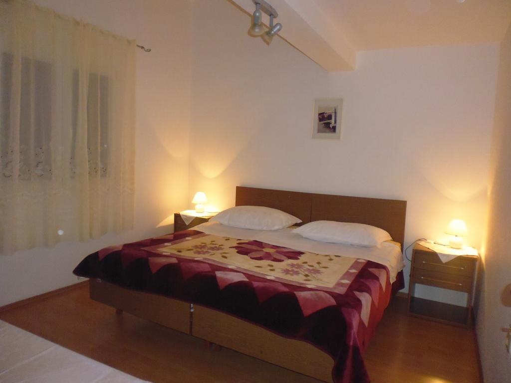 Apartments Jadranka Povile Нови Винодолски Стая снимка