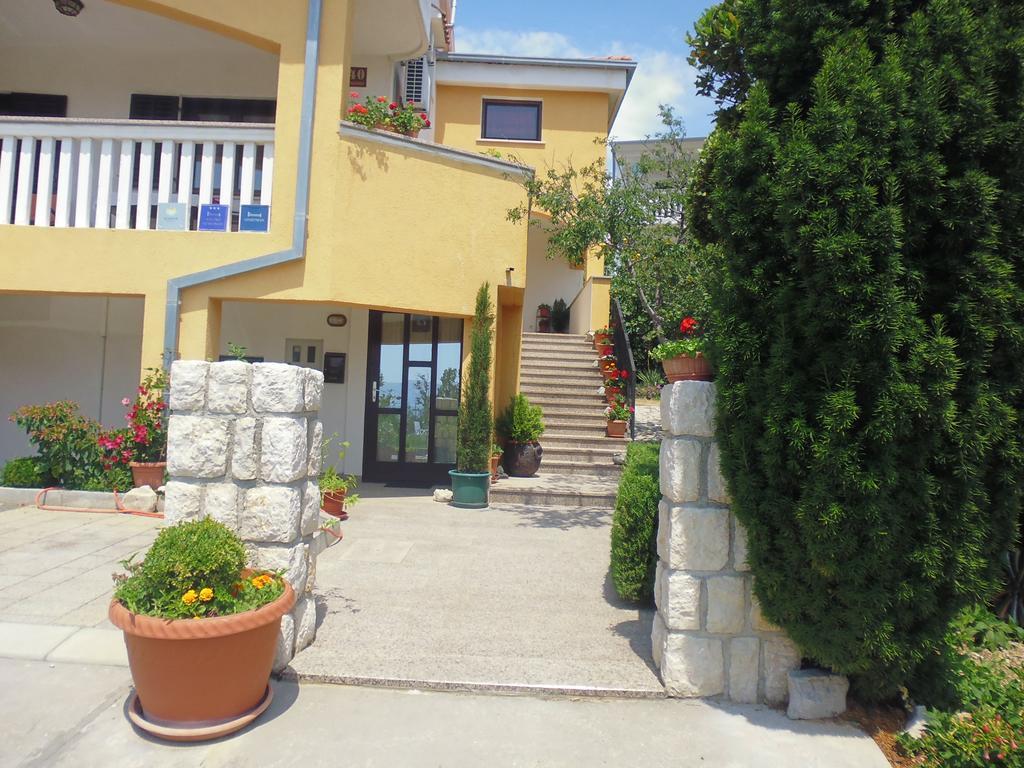 Apartments Jadranka Povile Нови Винодолски Стая снимка