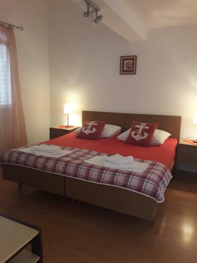 Apartments Jadranka Povile Нови Винодолски Екстериор снимка